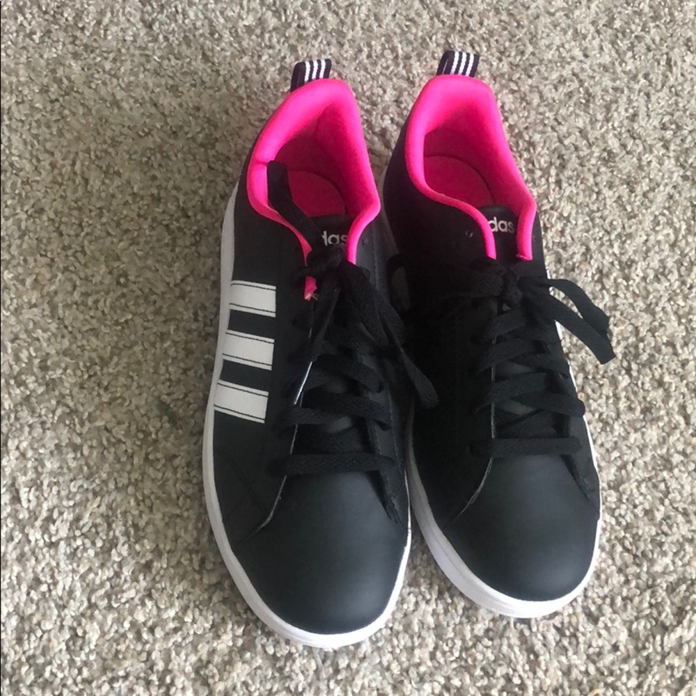 Adidas sneakers size 8
